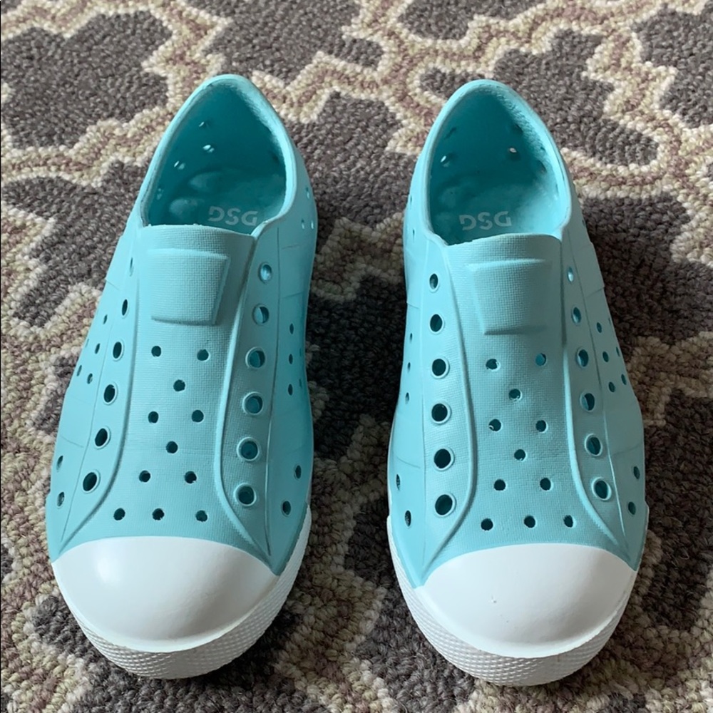 Girls size 11 toddler shoes.